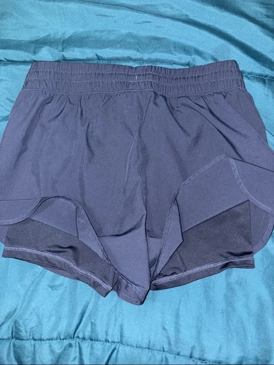 Lot of 6 - Women's Athletic Shorts - Built in Liners or Tights-Mixed designs - Picture 12 of 16